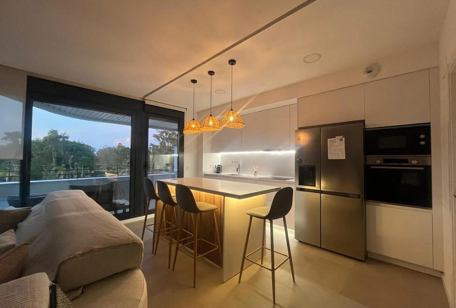 טורמולינוס Luxury Apartment In Playa De Los Alamos